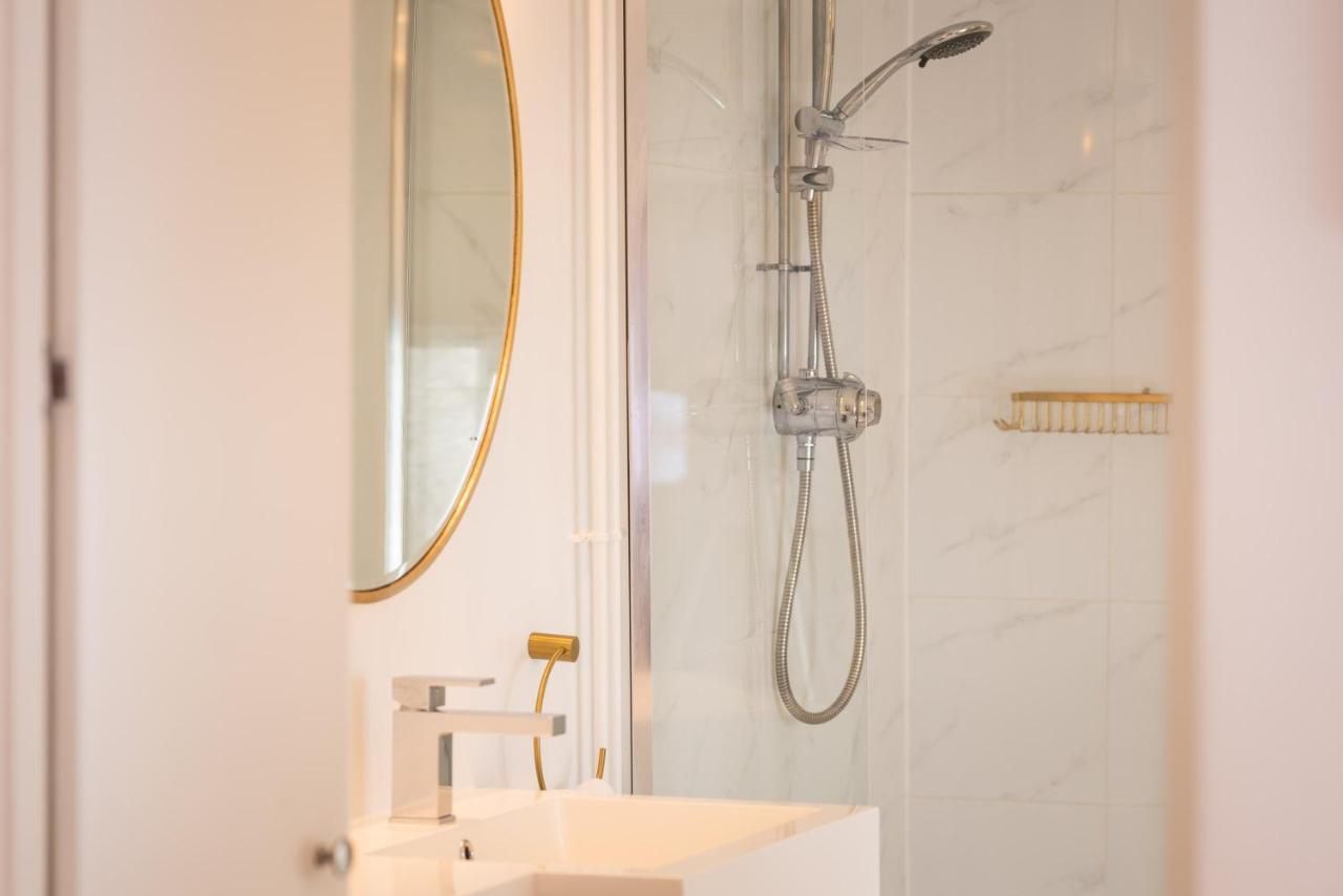 Redcliffe Parade No.9 I Your Apartment Бристол Екстериор снимка
